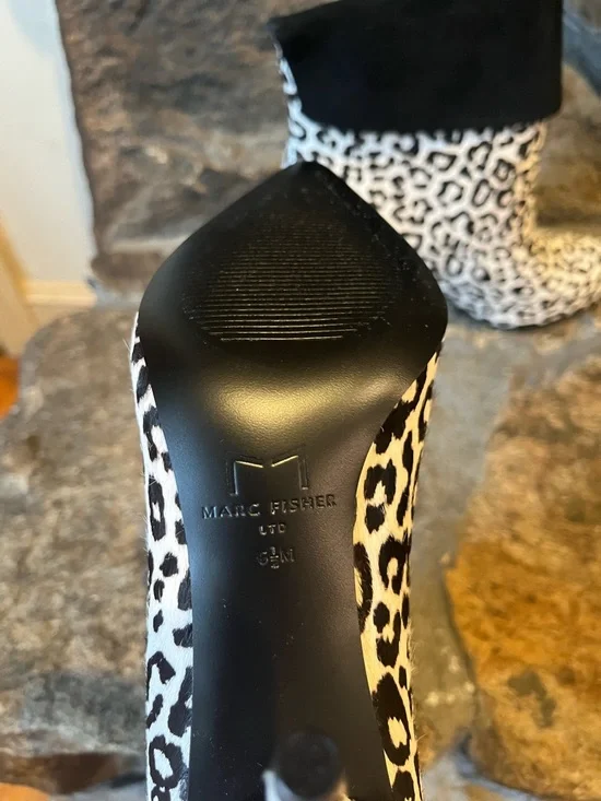 Marc Fisher Black Cuff Leopard-Print Pointed Ankle Boots - Picture 5 of 5